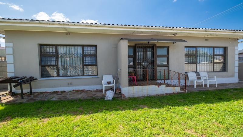 3 Bedroom Property for Sale in Churchill Estate Western Cape